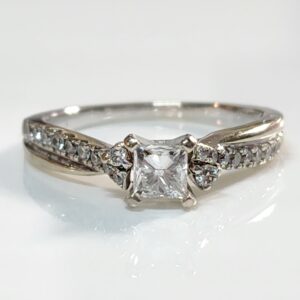 14KT White Gold Princess Cut Diamond Ring Size 6