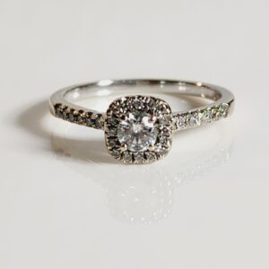 14kt White Gold Diamond Engagement Ring Size 7