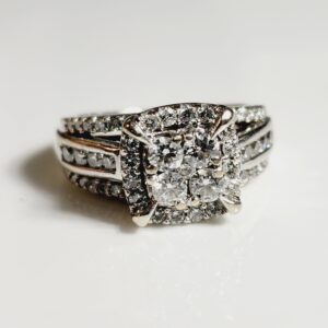 10KT White Gold Diamond Engagement Ring