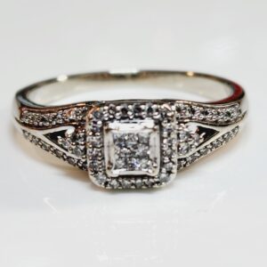 10KT White Gold Diamond Engagement Ring Size 11