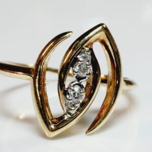 14kt Yellow Gold Diamond Fashion Ring Size 8