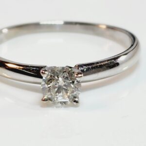 14KT White Gold Solitaire Diamond Engagement Ring Size 9