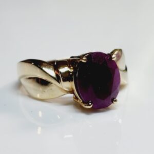 10K Yellow Gold Ruby Ring Size 8