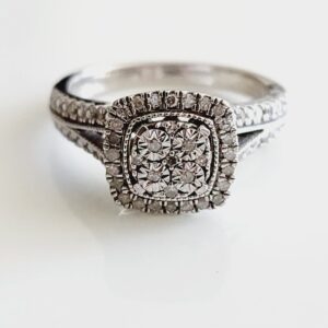 Sterling Silver Diamond Ring Size 7