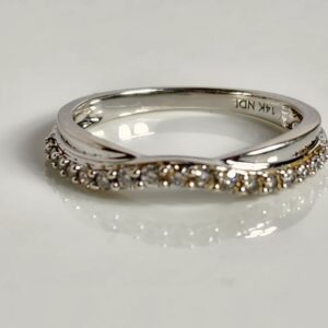 14KT White Gold Diamond Womans Wedding Band Size 7