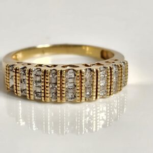 14KT Yellow Gold Diamond Mom Ring Size 7