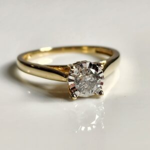 10KT Yellow Gold Solitaire Diamond Engagement Ring Size 7.5