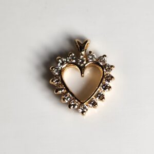 14KT yellow Gold Diamond Heart Pendant