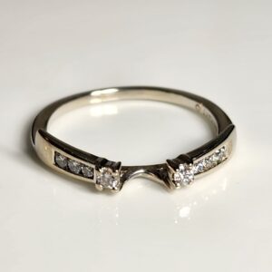 14kt White Gold Diamond Ring Guard Size 8