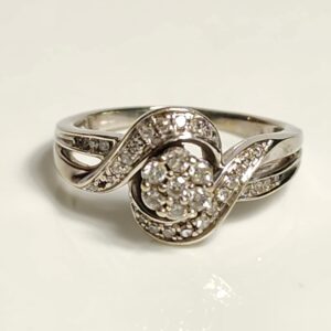 10KT White Gold Diamond Engagement Ring Size 8.5
