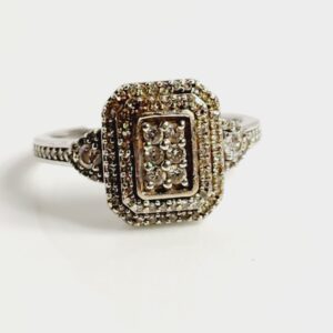 10KT White Gold Diamond Cluster Ring Size 7