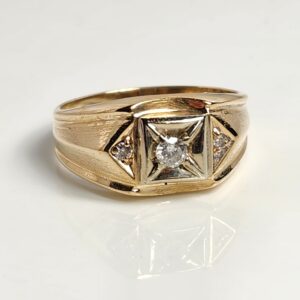 14KT Yellow Gold Mens Diamond Ring Size 11.5