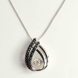 18″ 10KT White Gold Necklace with Diamond Tear Drop Shape Pendant