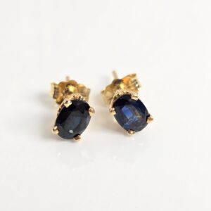 14KT Yellow Gold Oval Sapphire Earrings