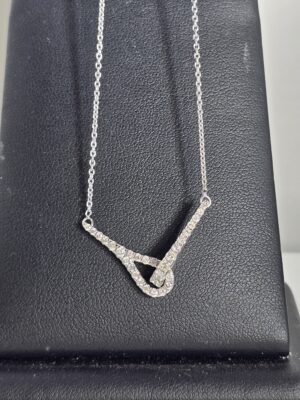 17" 10KT White Diamond Necklace