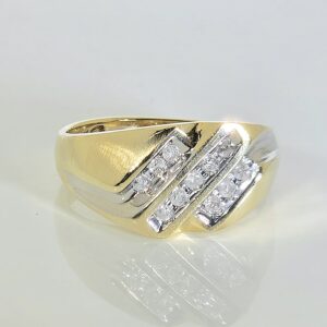 10KT Yellow Gold Diamond Mens Ring Size 11